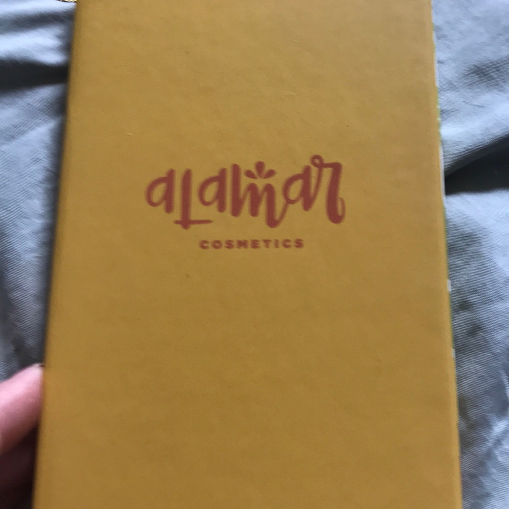 Eyeshadow palette